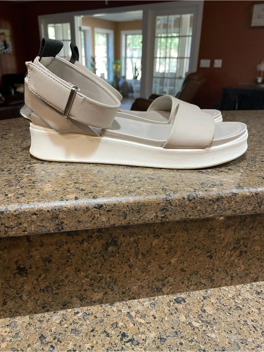 Wear w Anything! Franco Sarto Emmett Platform Sandal White Gray Sz 9 Velcro